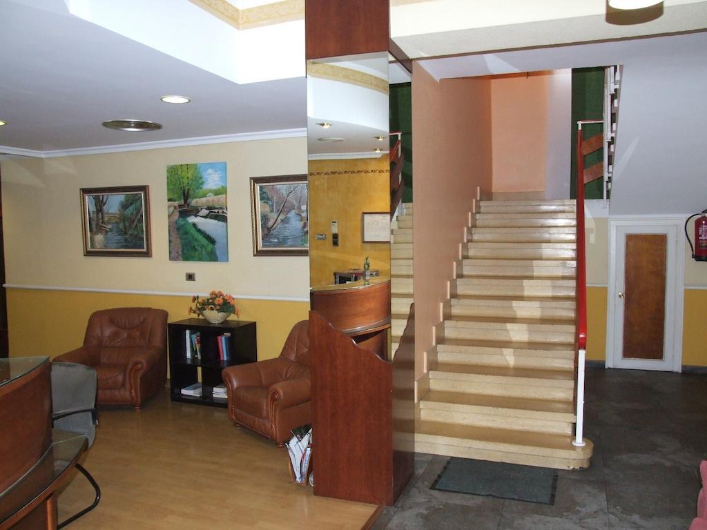 Hostal El Botero Монреаль-дель-Кампо Экстерьер фото